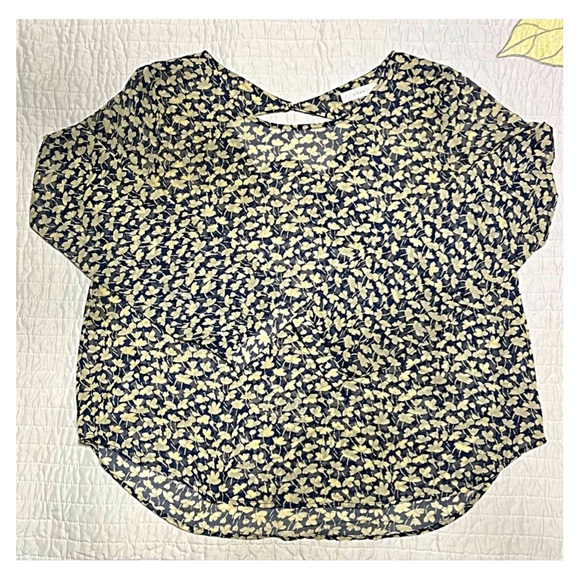 LUSH Women’s L SHEER BOHO TOP Blue / Beige Floral: high-low; open-back; flowing - Picture 5 of 10